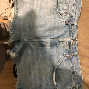 501 High Wasted Levi’s Shorts